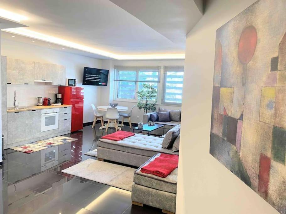 New Amazinglarge Luxury 4Br Suite/1Min Toacropolis Atenas Exterior foto