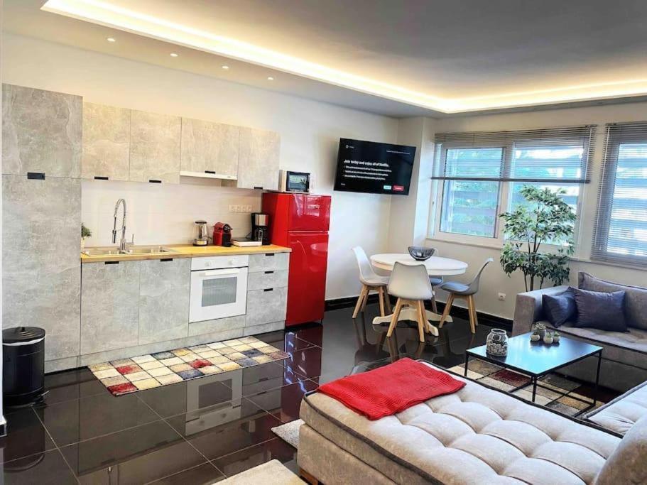 New Amazinglarge Luxury 4Br Suite/1Min Toacropolis Atenas Exterior foto