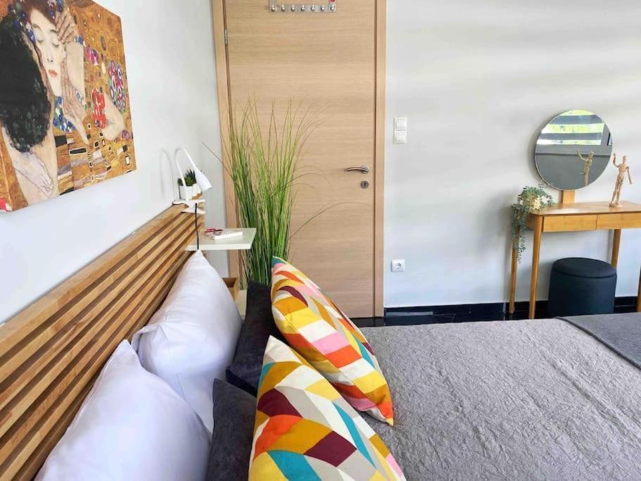 New Amazinglarge Luxury 4Br Suite/1Min Toacropolis Atenas Exterior foto