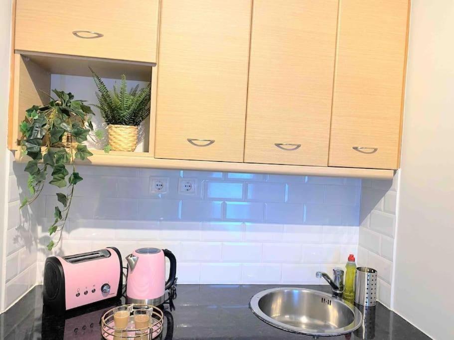 New Amazinglarge Luxury 4Br Suite/1Min Toacropolis Atenas Exterior foto