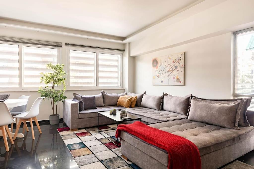 New Amazinglarge Luxury 4Br Suite/1Min Toacropolis Atenas Exterior foto